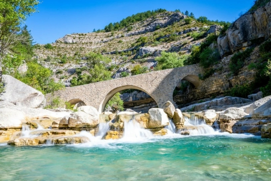 gorges-de-la-meouge-provence-cedric-tempier